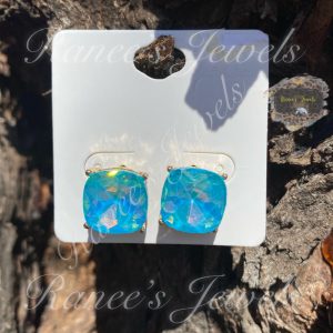 Aqua Studs