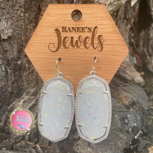 White Kendra Inspired